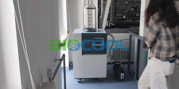 農科院作物科學研究所采購博醫康FD-1A-80+凍干機